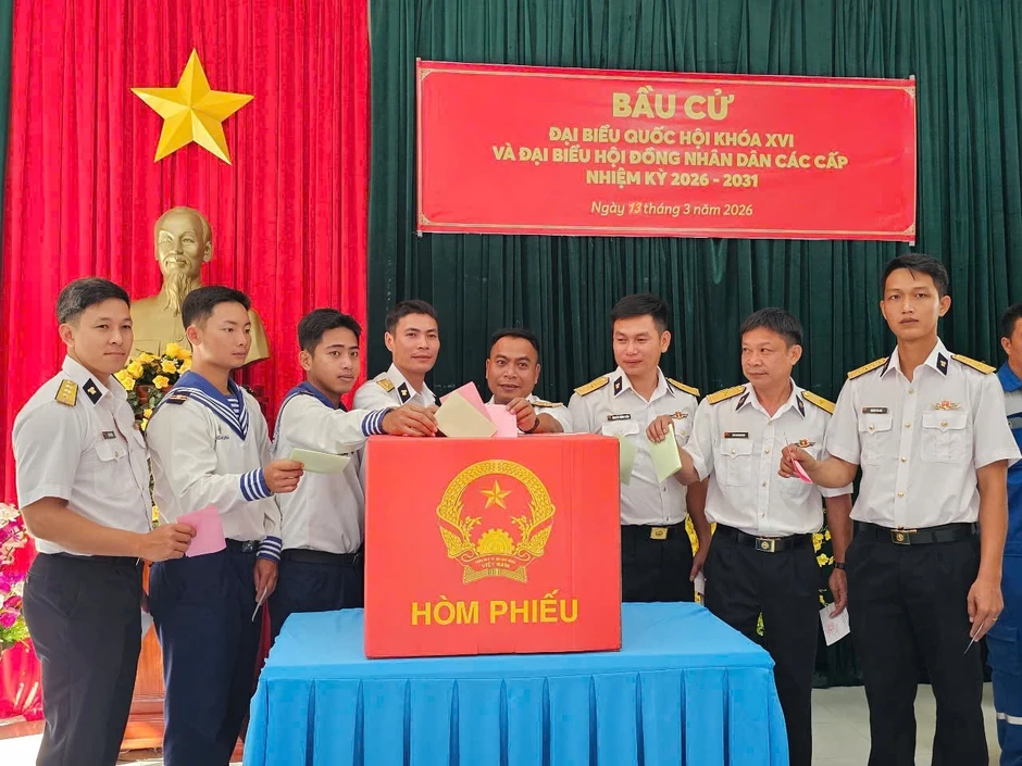 Ngày hội bầu cử sớm ở đảo Hòn Khoai, Hòn Chuối