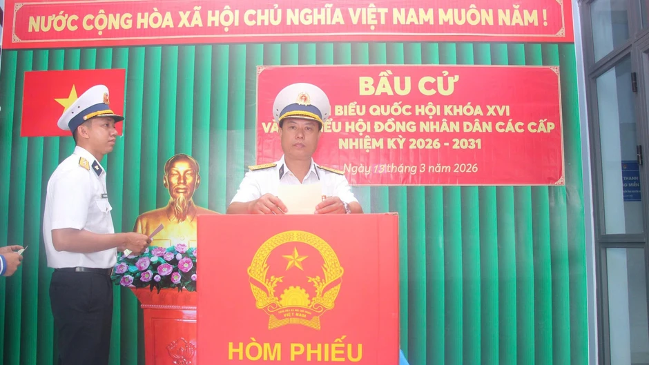 Ngày hội bầu cử sớm ở đảo Hòn Khoai, Hòn Chuối