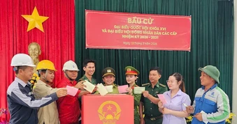 Ngày hội bầu cử sớm ở đảo Hòn Khoai, Hòn Chuối