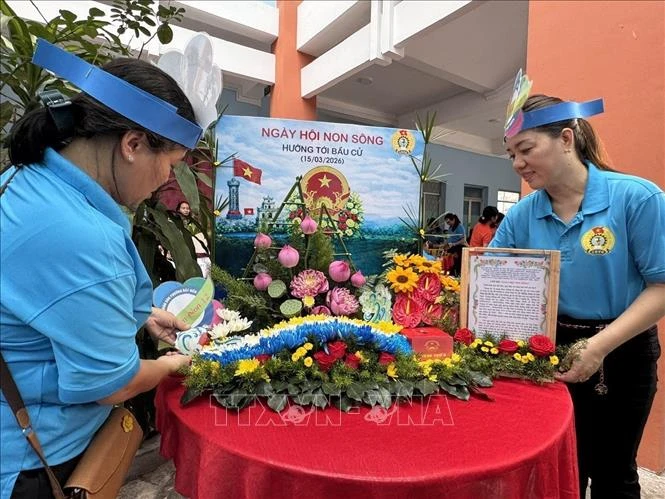 Ngày Quốc tế Phụ nữ 8/3: Tôn vinh người lao động nữ bằng việc làm thiết thực Ngày Quốc tế Phụ nữ 8/3: Tôn vinh người lao động nữ bằng việc làm thiết thực