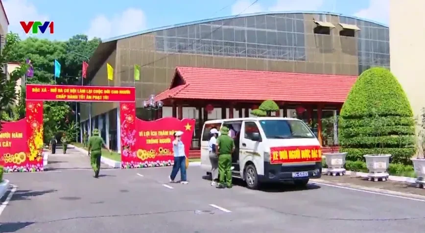 Ngày trở về của những người được đặc xá: Khép lại lỗi lầm, mở ra hy vọng Ngày trở về của những người được đặc xá: Khép lại lỗi lầm, mở ra hy vọng