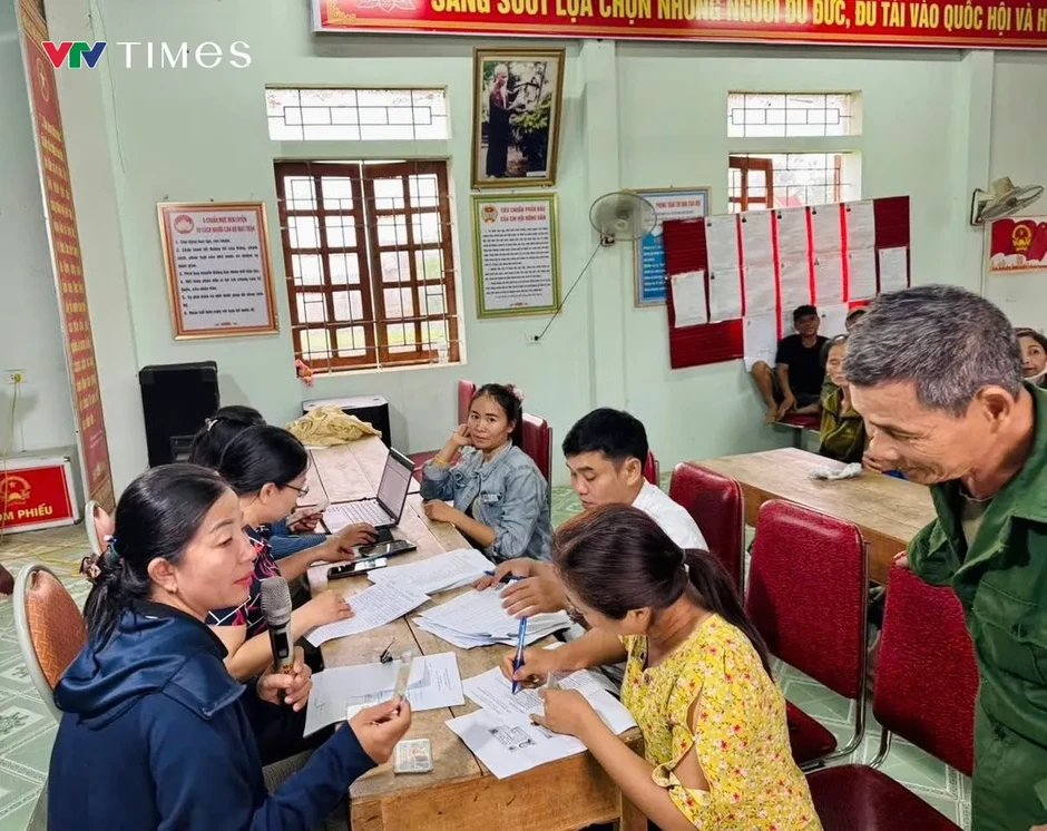 Nghệ An: Đẩy nhanh việc chi trả hỗ trợ thiên tai, bảo đảm người dân nhanh chóng ổn định cuộc sống Nghệ An: Đẩy nhanh việc chi trả hỗ trợ thiên tai, bảo đảm người dân nhanh chóng ổn định cuộc sống