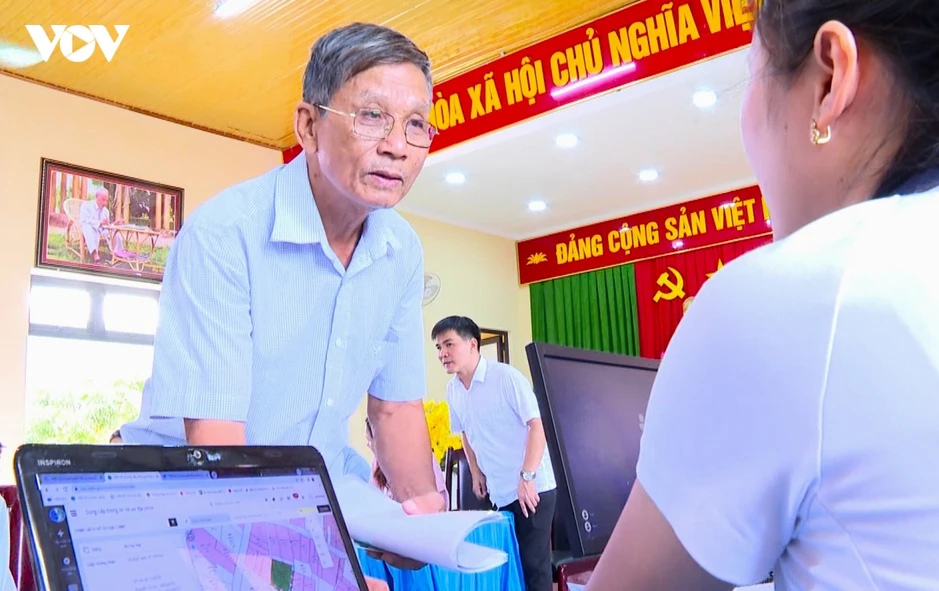 Nghệ An đưa cán bộ xuống tận khối, xóm, bản "làm sạch" dữ liệu đất đai Nghệ An đưa cán bộ xuống tận khối, xóm, bản "làm sạch" dữ liệu đất đai