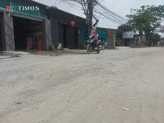 Nghệ An: Đường Cao Xuân Huy xuống cấp, gây khó khăn cho người dân khi đi lại Nghệ An: Đường Cao Xuân Huy xuống cấp, gây khó khăn cho người dân khi đi lại