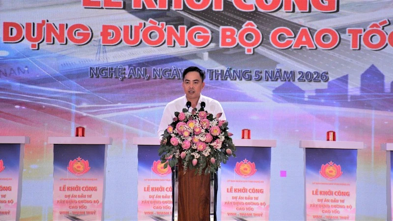 Nghệ An: Khởi công Dự án đầu tư xây dựng đường bộ cao tốc Vinh-Thanh Thủy Nghệ An: Khởi công Dự án đầu tư xây dựng đường bộ cao tốc Vinh-Thanh Thủy