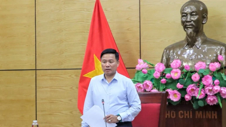 Nghệ An: Nhiều khâu còn chậm trước ngày khởi công đường cao tốc Vinh-Thanh Thủy Nghệ An: Nhiều khâu còn chậm trước ngày khởi công đường cao tốc Vinh-Thanh Thủy