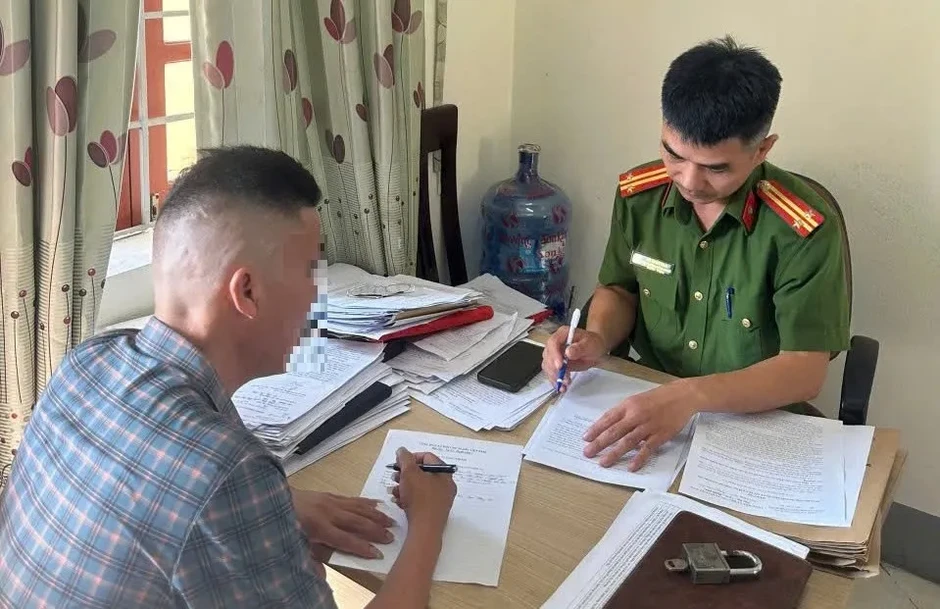 Nghệ An: Phạt 7,5 triệu đồng trường hợp “báo chốt” trên mạng xã hội Nghệ An: Phạt 7,5 triệu đồng trường hợp “báo chốt” trên mạng xã hội