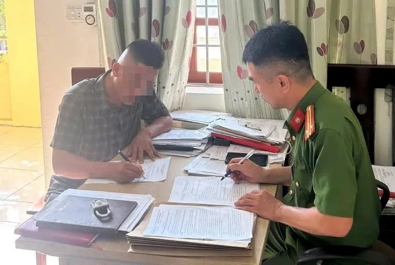 Nghệ An: Phạt 7,5 triệu đồng trường hợp “báo chốt” trên mạng xã hội Nghệ An: Phạt 7,5 triệu đồng trường hợp “báo chốt” trên mạng xã hội