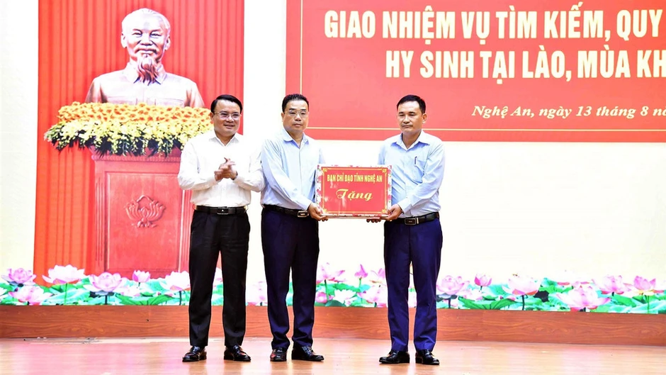 Nghệ An xuất quân thực hiện nhiệm vụ tìm kiếm, quy tập hài cốt liệt sĩ mùa khô 2026-2027 Nghệ An xuất quân thực hiện nhiệm vụ tìm kiếm, quy tập hài cốt liệt sĩ mùa khô 2026-2027