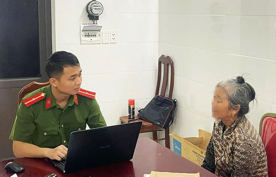 Nghe chuyện đời tư rồi kể lại, bị phạt tiền triệu Nghe chuyện đời tư rồi kể lại, bị phạt tiền triệu