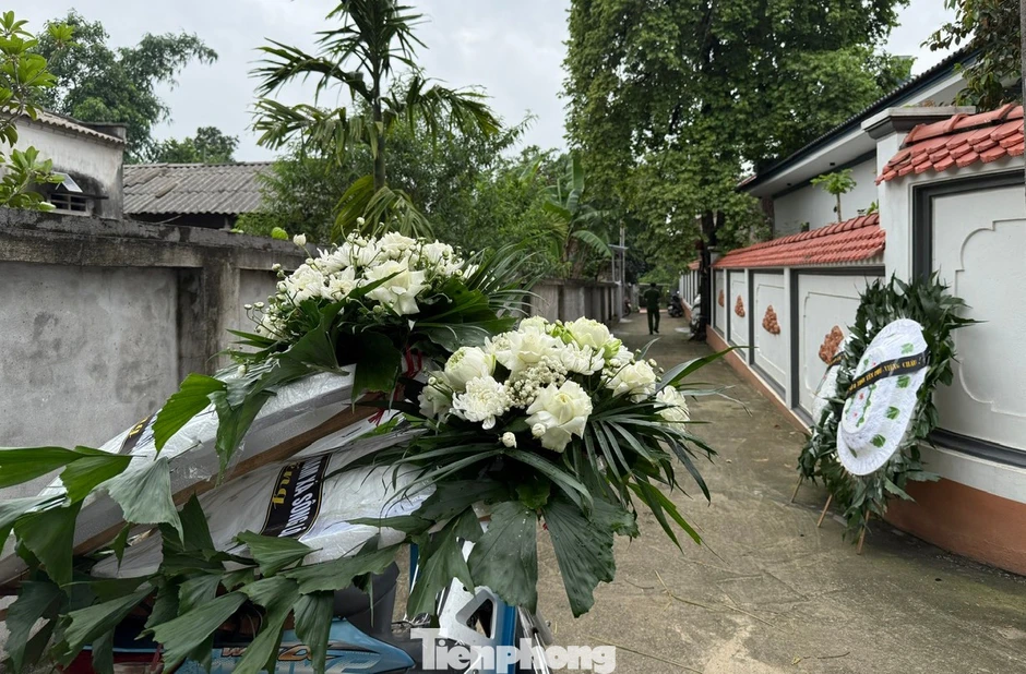Nghẹn lòng 4 đám tang trong 1 thôn sau vụ 5 học sinh đuối nước ở Phú Thọ Nghẹn lòng 4 đám tang trong 1 thôn sau vụ 5 học sinh đuối nước ở Phú Thọ
