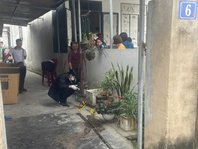Nghi án con trai bị tâm thần phân liệt dùng bơm đánh bố tử vong Nghi án con trai bị tâm thần phân liệt dùng bơm đánh bố tử vong