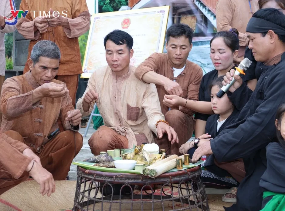 Nghi lễ “đón tiếng sấm” của người Ơ Đu trở thành Di sản văn hóa phi vật thể quốc gia Nghi lễ “đón tiếng sấm” của người Ơ Đu trở thành Di sản văn hóa phi vật thể quốc gia
