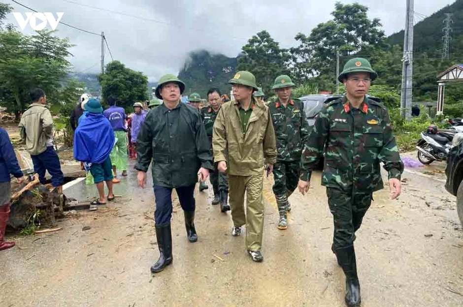 Nghĩa đồng bào sau lũ dữ Mường Than Nghĩa đồng bào sau lũ dữ Mường Than