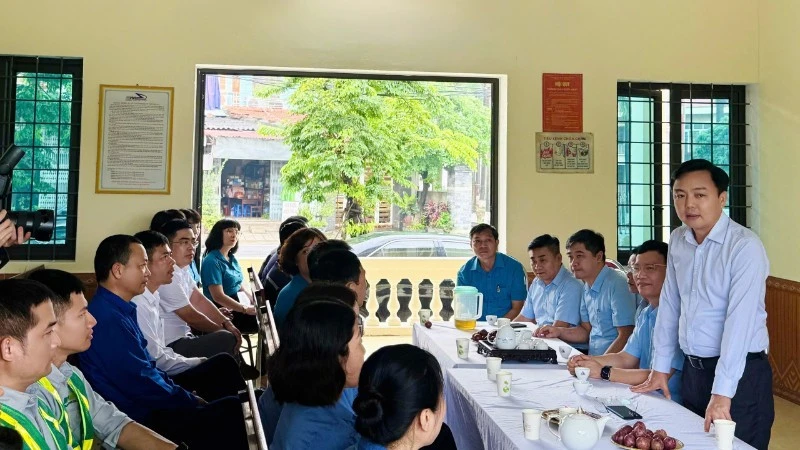 Nghĩa tình ngành đường sắt trên những cung đường gian khó Nghĩa tình ngành đường sắt trên những cung đường gian khó