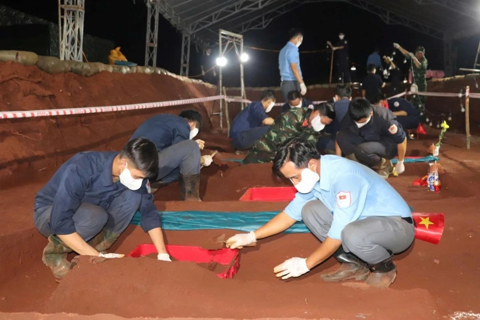 Nghĩa tình quân dân tiếp sức thực hiện nhiệm vụ thiêng liêng Nghĩa tình quân dân tiếp sức thực hiện nhiệm vụ thiêng liêng
