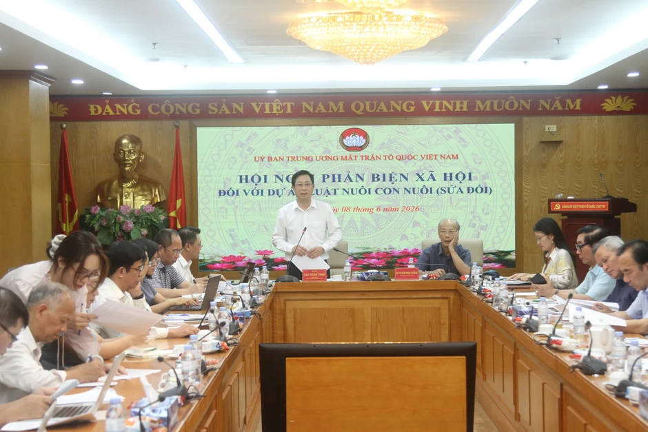 Nghiên cứu luân chuyển cán bộ mặt trận sang làm tại các cơ quan Nhà nước