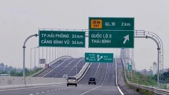 Nghiên cứu thí điểm "làn đường vượt xe" trên cao tốc hiện đại