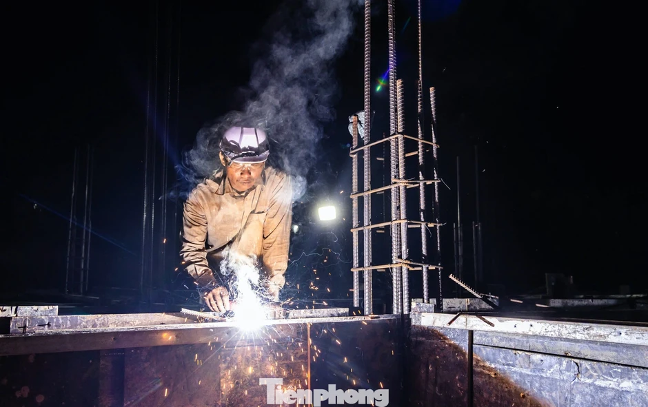 Người dân Bắc Trung Bộ quay quắt trong nắng nóng gay gắt Người dân Bắc Trung Bộ quay quắt trong nắng nóng gay gắt