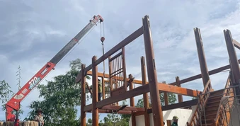 Người dân dỡ nhà, di dời mồ mả, bàn giao mặt bằng cho cao tốc 24.000 tỷ đồng