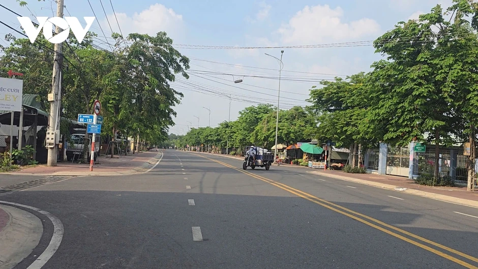 Người dân ở TP.HCM "dở khóc dở cười" vì đường ngàn tỷ khang trang nhưng khó đi Người dân ở TP.HCM "dở khóc dở cười" vì đường ngàn tỷ khang trang nhưng khó đi