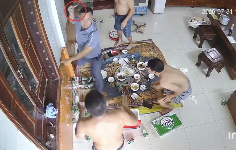 Người đàn ông bị đâm khi đang nhậu cùng bạn ở Quảng Trị Người đàn ông bị đâm khi đang nhậu cùng bạn ở Quảng Trị
