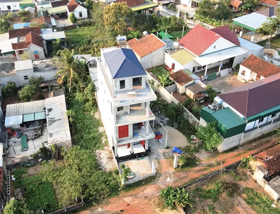 Người đàn ông mù bán tăm bông dạo suốt 34 năm xây nhà 5 tỷ tặng vợ: Hé lộ thu nhập mỗi ngày gây choáng Người đàn ông mù bán tăm bông dạo suốt 34 năm xây nhà 5 tỷ tặng vợ: Hé lộ thu nhập mỗi ngày gây choáng