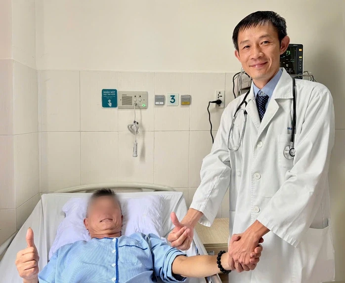 Người đàn ông ở Cần Thơ suýt mất mạng vì thói quen uống 10 ly cà phê mỗi ngày Người đàn ông ở Cần Thơ suýt mất mạng vì thói quen uống 10 ly cà phê mỗi ngày