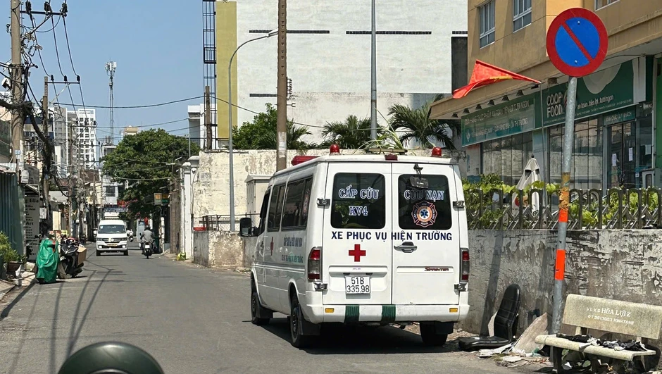 Người đàn ông tử vong trong tư thế treo cổ tại nhà trọ không số ở TPHCM Người đàn ông tử vong trong tư thế treo cổ tại nhà trọ không số ở TPHCM