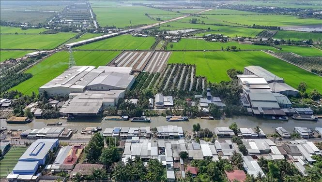 Người dân xã Cờ Đỏ (Cần Thơ) bức xúc vì bụi từ nhà máy xay xát lúa gạo Người dân xã Cờ Đỏ (Cần Thơ) bức xúc vì bụi từ nhà máy xay xát lúa gạo