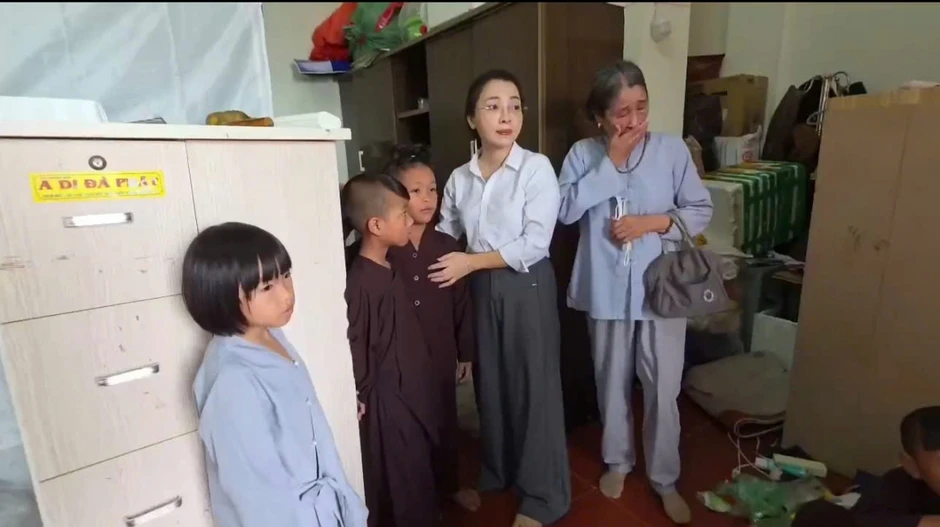 Người đánh bé trai tại chùa Bầu (Phú Thọ) được xác định là Phật tử làm công quả Người đánh bé trai tại chùa Bầu (Phú Thọ) được xác định là Phật tử làm công quả