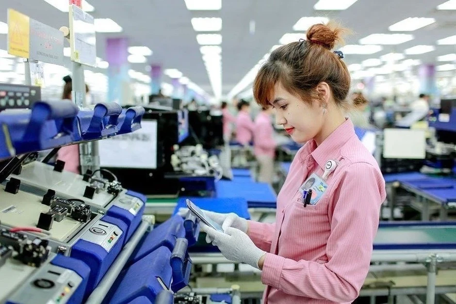 Người đi làm dịp Tết có thể được hưởng 490% lương Người đi làm dịp Tết có thể được hưởng 490% lương