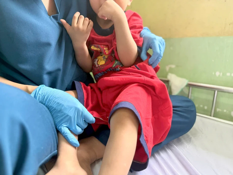 Người phụ nữ 'may' lại cuộc sống cho những đứa trẻ có hoàn cảnh đặc biệt Người phụ nữ 'may' lại cuộc sống cho những đứa trẻ có hoàn cảnh đặc biệt