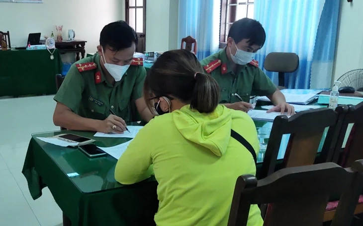 Người thân, hàng xóm, chủ trọ không lên tiếng khi biết trẻ bị bạo hành có vi phạm pháp luật? Người thân, hàng xóm, chủ trọ không lên tiếng khi biết trẻ bị bạo hành có vi phạm pháp luật?