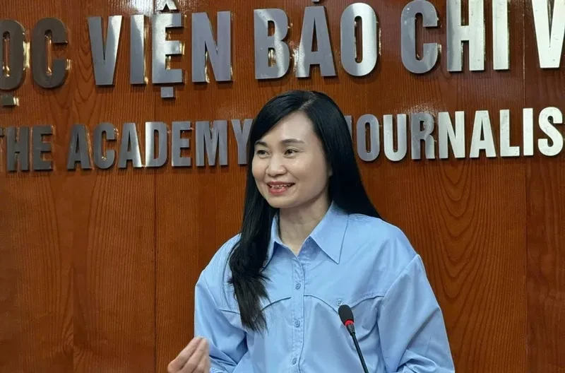 Người trẻ ra trường trong áp lực cạnh tranh: Phân hóa cơ hội, gia tăng áp lực Người trẻ ra trường trong áp lực cạnh tranh: Phân hóa cơ hội, gia tăng áp lực