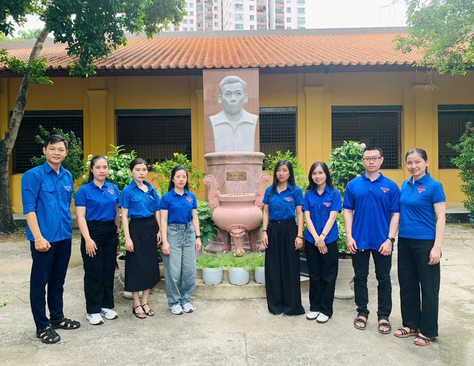Người trẻ tiếp nối mạch nguồn biết ơn Người trẻ tiếp nối mạch nguồn biết ơn