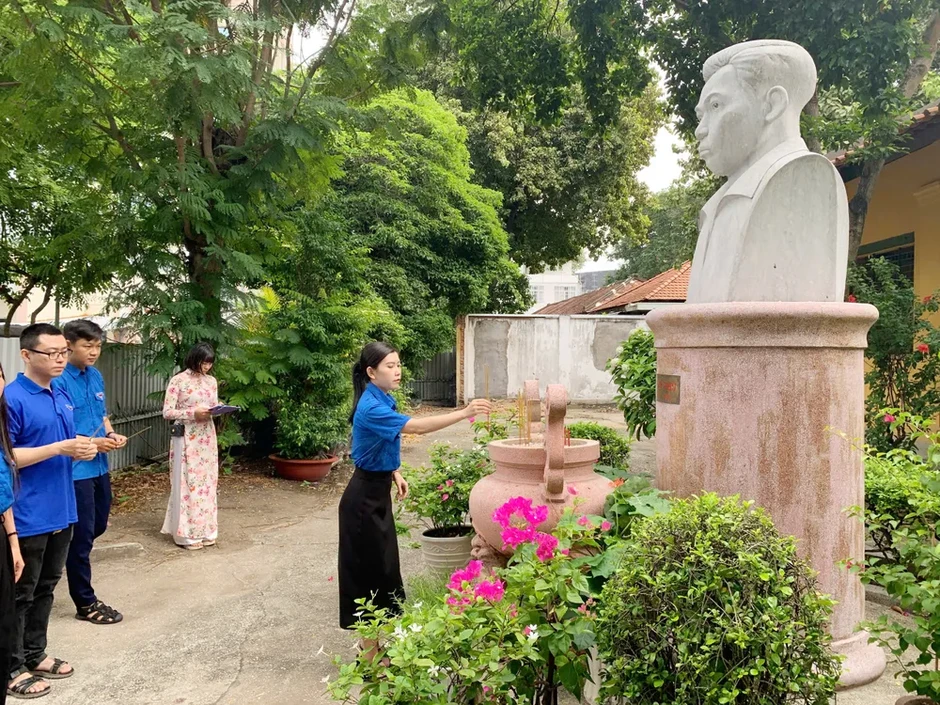 Người trẻ tiếp nối mạch nguồn biết ơn Người trẻ tiếp nối mạch nguồn biết ơn