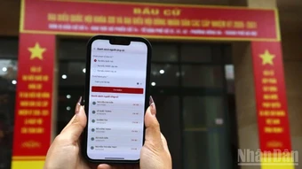 Người trẻ tự hào kể chuyện đi bầu cử trên mạng xã hội