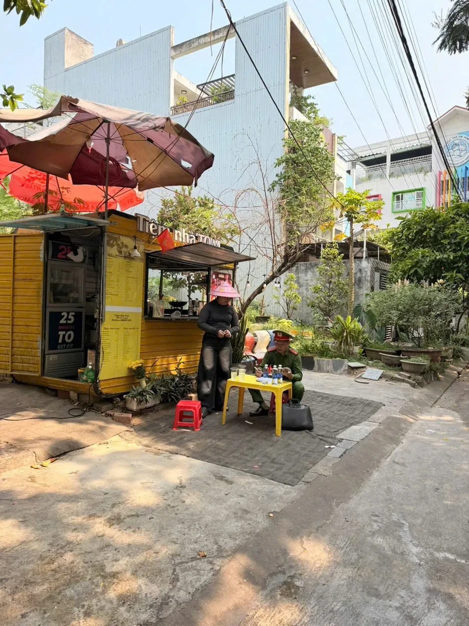 Nguy cơ mất an toàn thực phẩm từ đồ ăn vặt trước cổng trường Nguy cơ mất an toàn thực phẩm từ đồ ăn vặt trước cổng trường