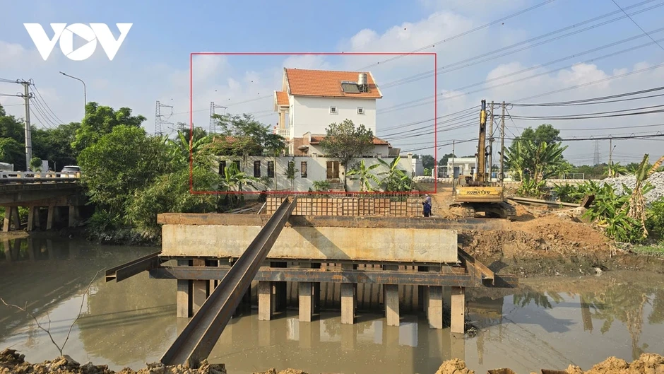Nguy cơ ngập sâu nếu suối Cái không kịp thông dòng trước mùa mưa Nguy cơ ngập sâu nếu suối Cái không kịp thông dòng trước mùa mưa
