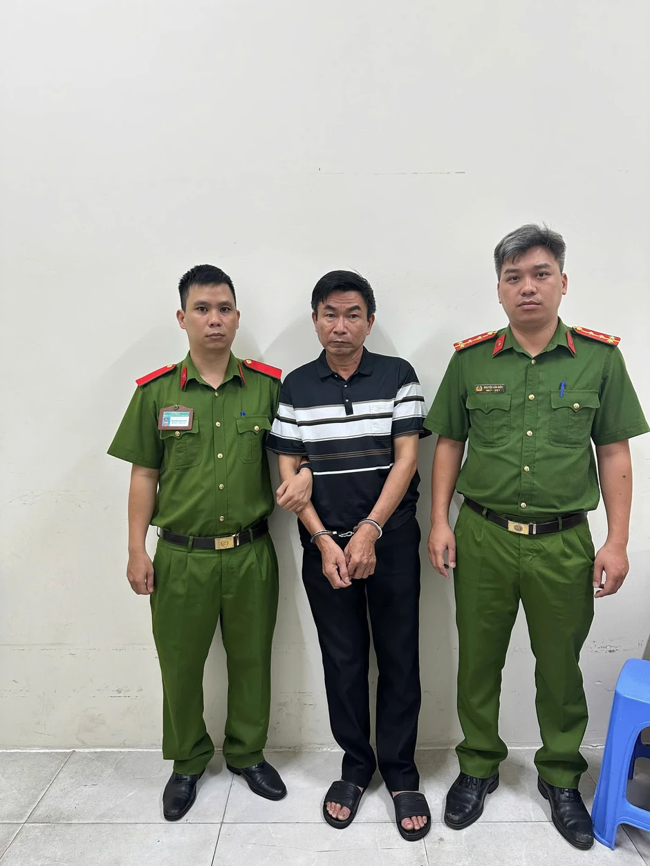 Nguyễn Duy Tấn - người đàn ông đánh nam shipper vì từ chối cắt lông chó ở TP.HCM khai gì? Nguyễn Duy Tấn - người đàn ông đánh nam shipper vì từ chối cắt lông chó ở TP.HCM khai gì?