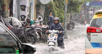 Nguyên nhân gây mưa dông ở TPHCM và Nam bộ