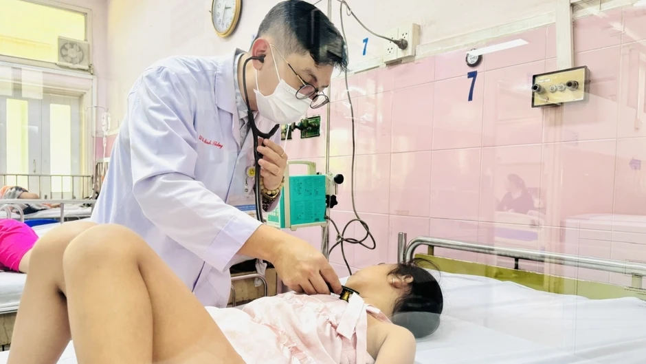 Nguyên nhân khiến 266 người ngộ độc tại Trường Tiểu học Bình Quới Tây, TP.HCM Nguyên nhân khiến 266 người ngộ độc tại Trường Tiểu học Bình Quới Tây, TP.HCM