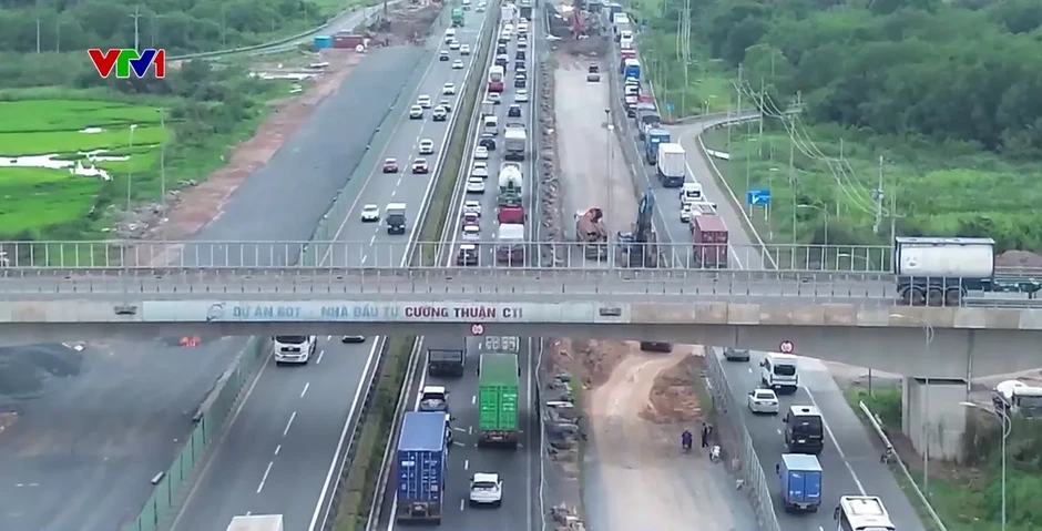 Nguyên nhân nào khiến cao tốc TP Hồ Chí Minh - Long Thành - Dầu Giây thường xuyên ùn tắc? Nguyên nhân nào khiến cao tốc TP Hồ Chí Minh - Long Thành - Dầu Giây thường xuyên ùn tắc?