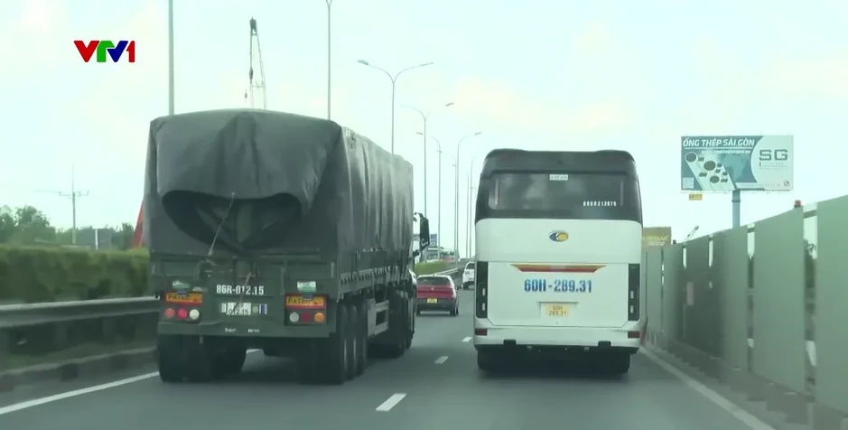 Nguyên nhân nào khiến cao tốc TP Hồ Chí Minh - Long Thành - Dầu Giây thường xuyên ùn tắc? Nguyên nhân nào khiến cao tốc TP Hồ Chí Minh - Long Thành - Dầu Giây thường xuyên ùn tắc?