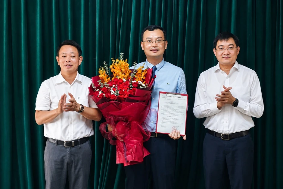 Nhà báo Nguyễn Ngọc Tiến giữ chức Phó Bí thư Đảng ủy, Chủ nhiệm Ủy ban Kiểm tra Đảng ủy Báo Tiền Phong Nhà báo Nguyễn Ngọc Tiến giữ chức Phó Bí thư Đảng ủy, Chủ nhiệm Ủy ban Kiểm tra Đảng ủy Báo Tiền Phong