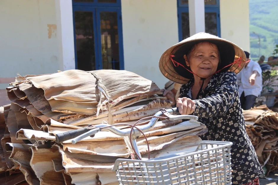 Nhà vườn ở Quảng Ngãi kiếm tiền triệu nhờ bán thứ tưởng bỏ đi Nhà vườn ở Quảng Ngãi kiếm tiền triệu nhờ bán thứ tưởng bỏ đi
