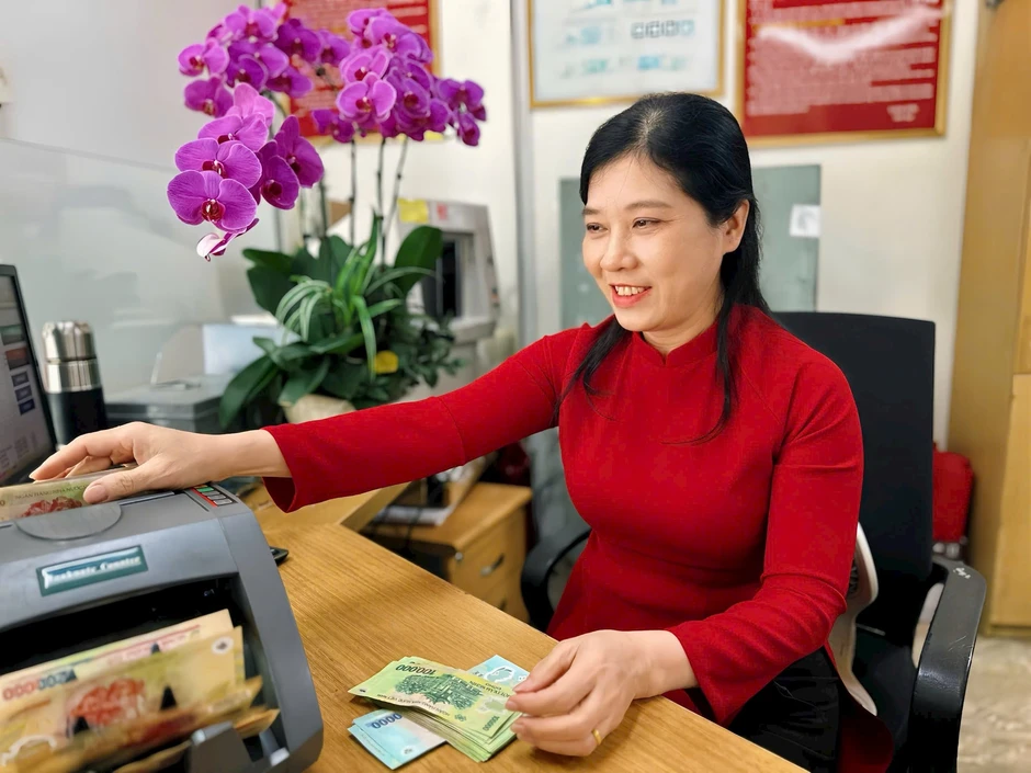 Nhân viên Agribank trả lại hơn 91 tỷ đồng tiền thừa cho khách hàng trong quá trình giao dịch