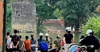 Nhảy từ cây cao xuống sông Kiến Giang, một học sinh lớp 9 chết đuối thương tâm