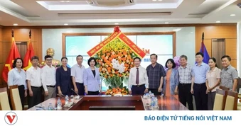 Nhiều cơ quan, đơn vị đến thăm, chúc mừng TinVina nhân dịp 21/6